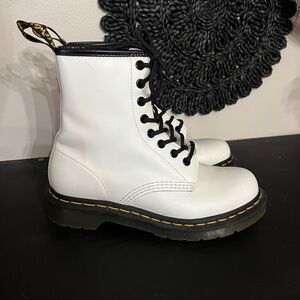 Dr. Martens White Combat Boots - women’s 38 (7)